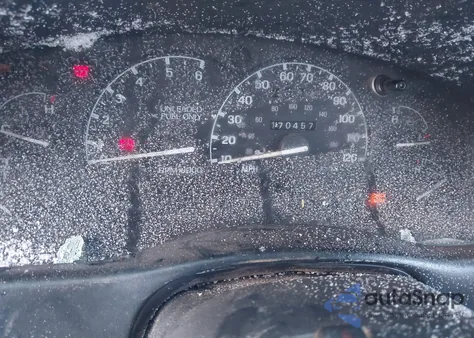 1996 Ford Explorer from USA, damaged, VIN 1FMCU24X5TUC00353